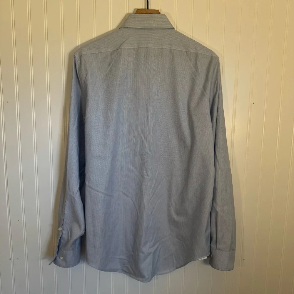 Calvin Klein Slim Fit Infinite Non-Iron Light Blue Dress Shirt Men’s Size 15.5